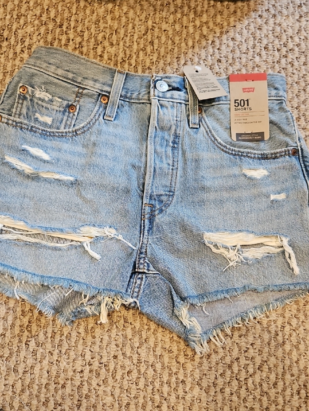 Nwt Levis 501 Jean Shorts Ripped 26